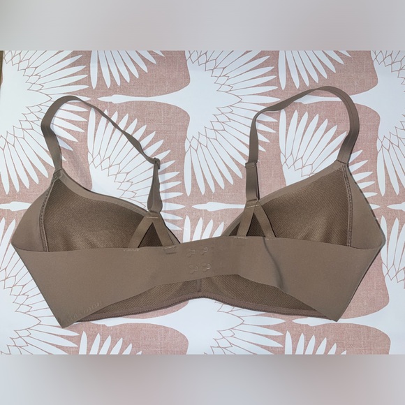 Take Shape Bra 34C - Picture 2 of 9